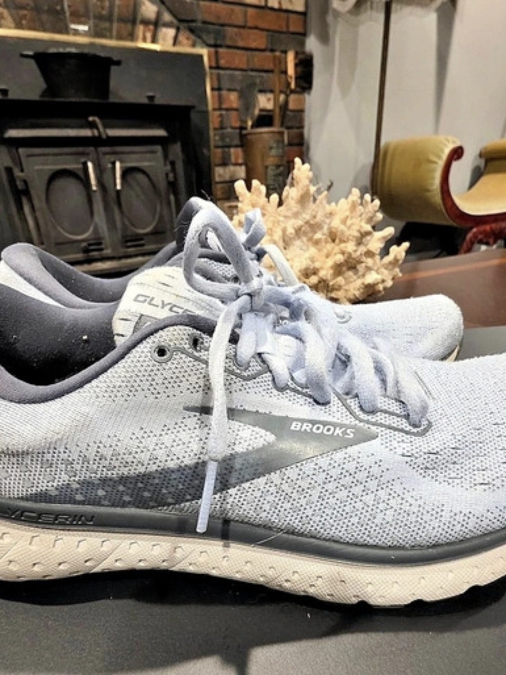 Brooks Ghost Athletic Running Shoes Gray & White US 9.5 B
